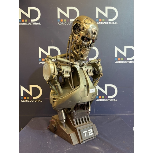 17 - T2 TERMINATOR PROP