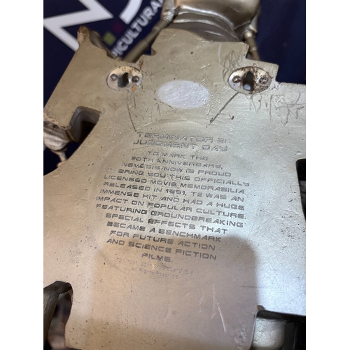 18 - TERMINATOR ROBOT PROP