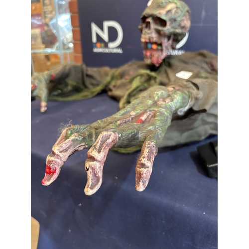 19 - MOVIE / THEATRE PROP