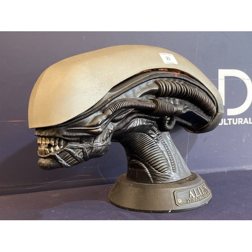 23 - ALIEN 25TH ANNIVERSARY BUST