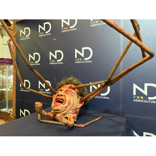 7 - SPIDER-HEAD REPLICA PROP