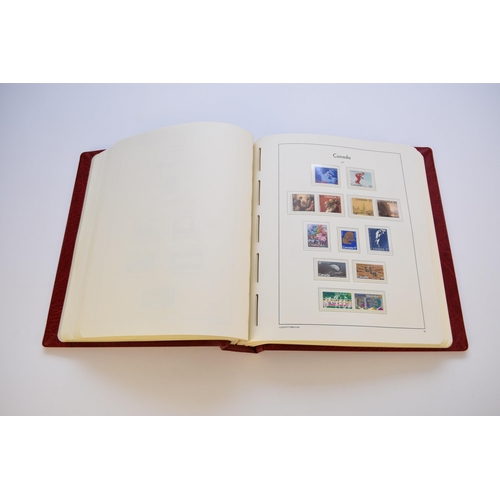 237 - Canada stamp collection (1952 - 90) in Red Lighthouse de luxe printed album, umm and complete