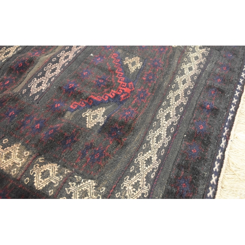 151 - An Afghan tribal kelim rug 124cm x 82cm