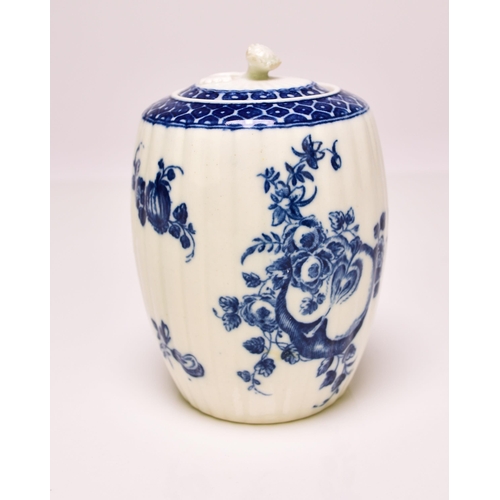 156 - A Caughley porcelain 'Sliced Apple' tea canister and cover, circa 1785-90, of fluted form, transfer-... 