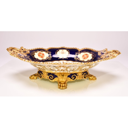 190 - An important Coalport dessert centre dish, from the Nicholas I Service, circa 1845 made by command o... 