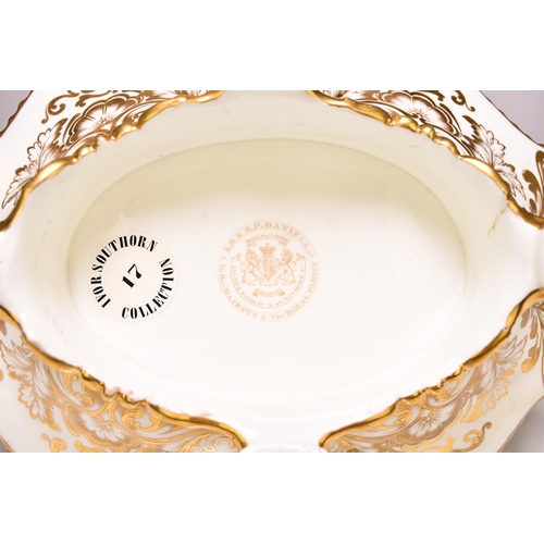 190 - An important Coalport dessert centre dish, from the Nicholas I Service, circa 1845 made by command o... 