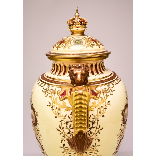 222 - An impressive Coalport limited edition Queen Victoria Diamond Jubilee vase and cover, 1897 made excl... 