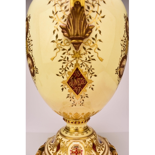 222 - An impressive Coalport limited edition Queen Victoria Diamond Jubilee vase and cover, 1897 made excl... 