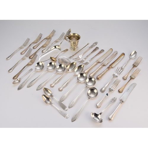 47 - A collection of American silver flatware, various patterns, comprising; a set of twelve table forks ... 