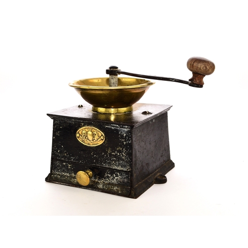 576 - A set of late Victorian cast iron and brass counter top scales By Avery, of balance beam type with c... 