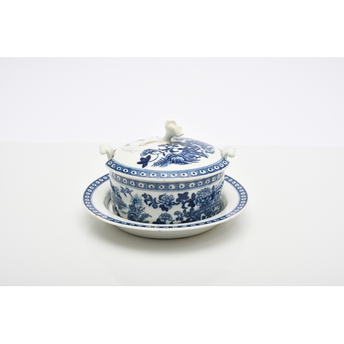 110 - A Worcester porcelain 'Fence' pattern butter tub dish, cover and stand, circa 1775, transfer-printed... 