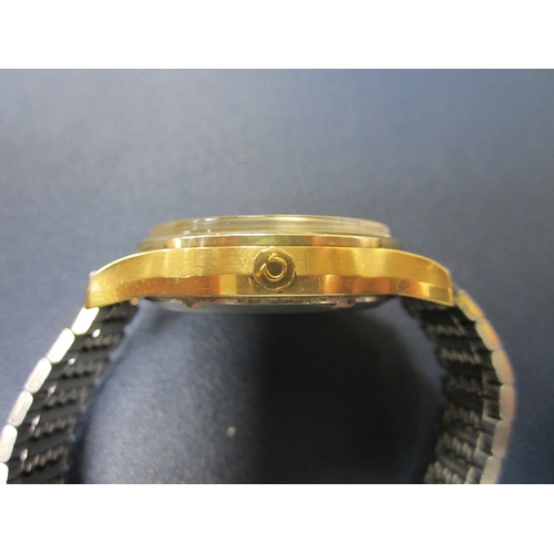 60 - Omega: A gentleman's gold plated wristwatch Model: Constellation F300 Electronic Reference: 198.0003... 