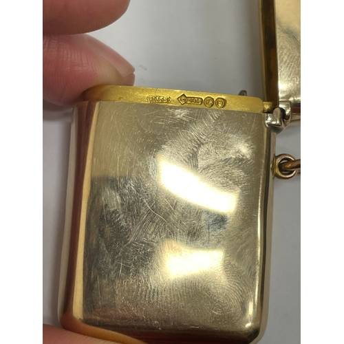 22 - A Victorian Sampson Mordan & Co 9ct gold combined vesta and photo frame, London 1900, the case of ro... 