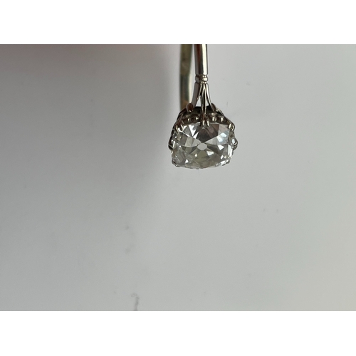 33 - An early-mid 20th century single stone diamond ring, the cushion cut diamond measures approx. 8.3mm ... 