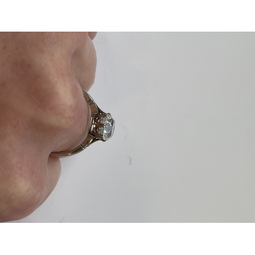 33 - An early-mid 20th century single stone diamond ring, the cushion cut diamond measures approx. 8.3mm ... 