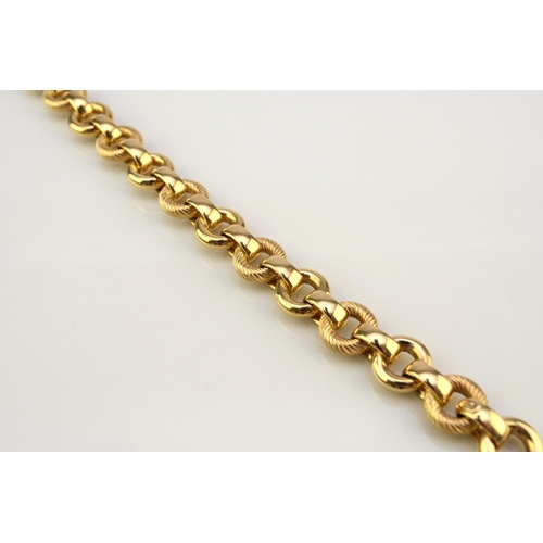 47 - An Italian 18ct yellow gold bracelet, formed of alternating textured and polished hollow circular li... 
