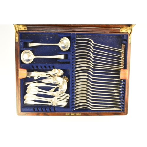 5 - A canteen of silver Old English pattern flatware, Josiah Williams & Co, London 1908, comprising; twe... 