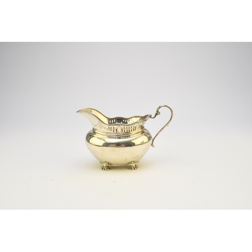 7 - An early 20th century three piece silver tea service, Sibray, Hall & Co Ltd, Sheffield 1923, each pi... 