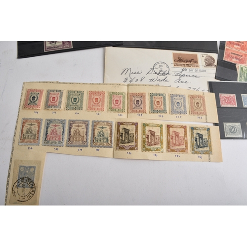 161 - World selection of stamps on stockcards including better includes: US Philippines, Marshall Islands,... 