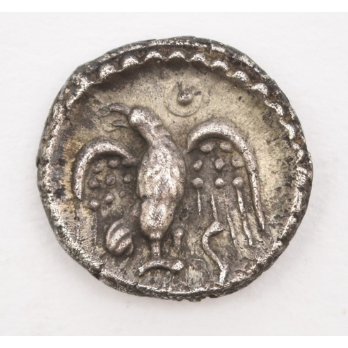 232 - Britain - Celtic coinage, Atrebates and Regni silver unit - head of Hercules wearing lion skin - car... 