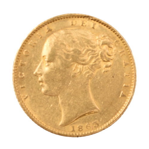 296 - Victoria Gold Young Head Sovereign, shield back, dated 1863, within fitted case