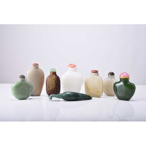 158 - A group of eight Chinese jade and hardstone snuff bottles, 19th/20th century Four of flattened ovoid... 