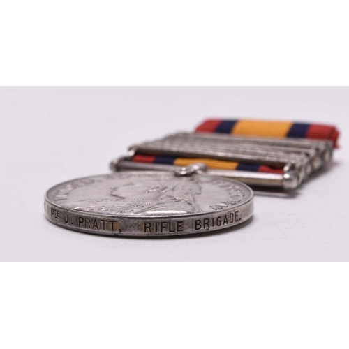 146 - A Boer War Queen's South Africa medal with 5 clasps, 'Relief of Ladysmith', 'Tugela Heights', 'Laing... 