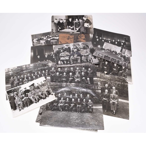 42 - PRESS PHOTOGRAPHY. Second World War - Important Allied figures and the British War Cabinet, circa 19... 