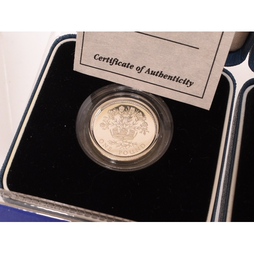 149 - A large collection of UK and French commemorative coinage comprising silver proof crowns, two pounds... 