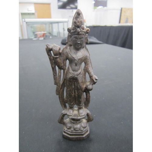 104 - A Sino-Tibetan bronze alloy figure of a bodhisattva, 18th/19th century 15cm high Condition:Generally... 