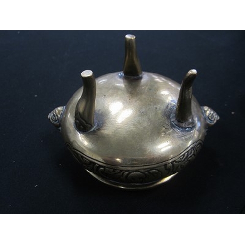 105 - Two Chinese Qing Dynasty bronze censers, Qing Dynasty The first of compressed ovoid form with high b... 