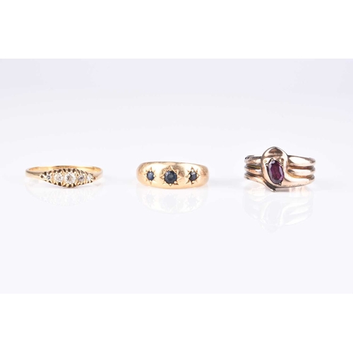 154 - An 18ct gold graduated three stone sapphire ring, size P, together with a graduated five stone diamo... 