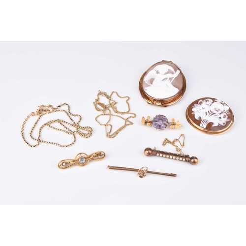 201 - A small collection of jewellery, comprising; a Victorian yellow metal split pearl bar brooch, not st... 