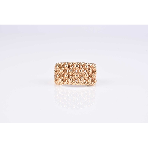 260 - A 9ct gold entwined band, ring size X 1/2, weight approx 7g