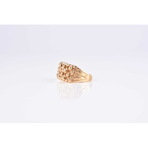 260 - A 9ct gold entwined band, ring size X 1/2, weight approx 7g