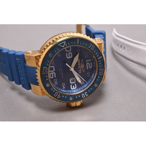 280 - A group of five gentleman's dive watches Including: Invicta model 21522 gold plated oversize watch, ... 