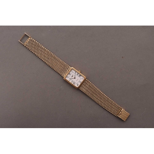 318 - Longines: A gentleman's 9ct gold dress watch Date: Circa 1986 Movement: 5 jewel Cal.960.2 quartz Dia... 