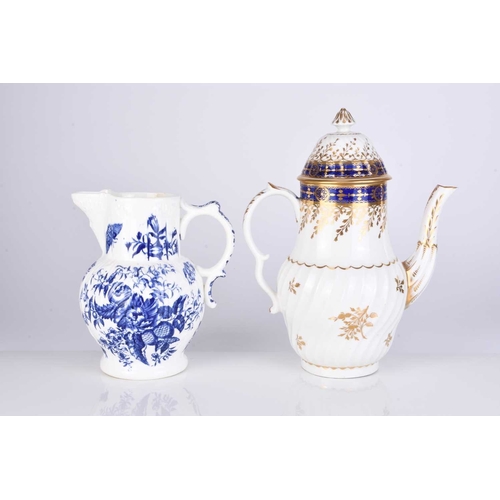 484 - An early Coalport porcelain coffee pot, circa 1800, of baluster form with shanked lower body, decora... 