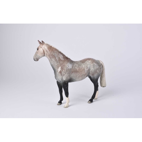 563 - A Beswick model of a Grey Roan Hunter horse, model H260, 20cm high - boxed Condition:Good condition ... 