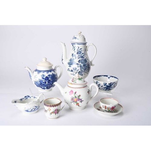 21 - A group of 18th century Worcester porcelain, comprising an 'Argument' pattern teapot, hatched cresce... 