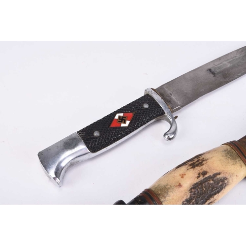 134 - A German Third Reich Hitler Youth knife in scabbard by Max Weyersburg, Solingen, with RZM M7/12 trad... 