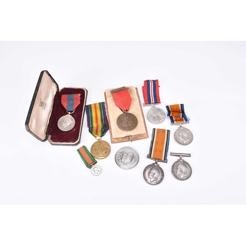 145 - A collection of First World War single/orphaned campaign medals, comprising eight 1914-18 War medals... 