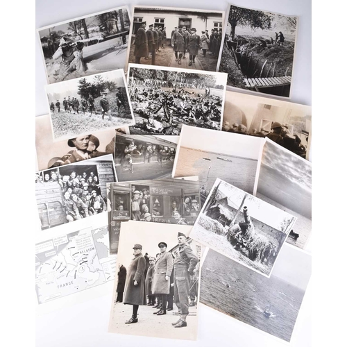 34 - PRESS PHOTOGRAPHY. Second World War, mixed group including several of the British Expeditionary Forc... 