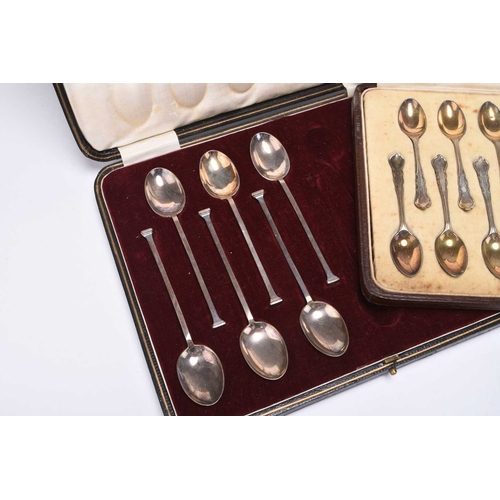 93 - A cased set of twelve silver gilt coffee spoons, Josiah Williams & Co, London 1925 & 1926, together ... 