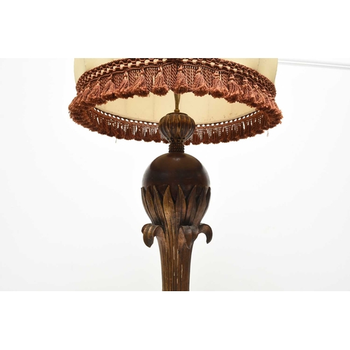 125 - Attributed to Alfred Chambon (Belgian, 1884-1973), Gilt wood standard lamp/lampadaire with lampshade... 