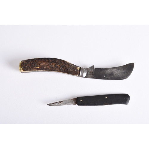 303 - A Saynor (Sheffield) folding pruning knife with horn grips, blade length 8.5cm, overall length 20cm;... 