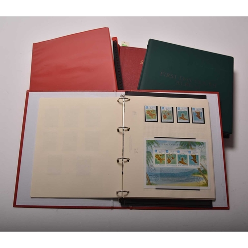 241 - Stamps and covers etc from Islands, to include; Papua New Guinea (5 albums -1960s-90s mint and used,... 