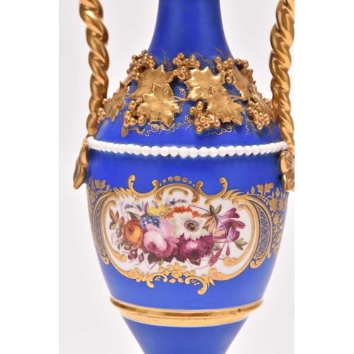 149 - A Chamberlain's (Worcester) ornamental twin-handled vase, circa 1820, the matt blue ground with appl... 