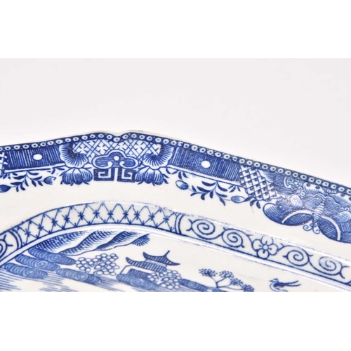 57 - A Caughley 'Willow Nankin' small meat platter, circa 1784-90, transfer-printed in underglaze blue, u... 