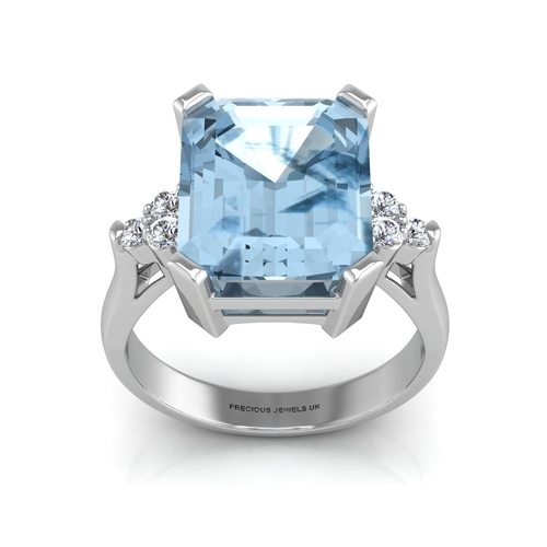 77 - This stunning ring combines classic design with a unique gemstone to create a truly spectacular ring... 